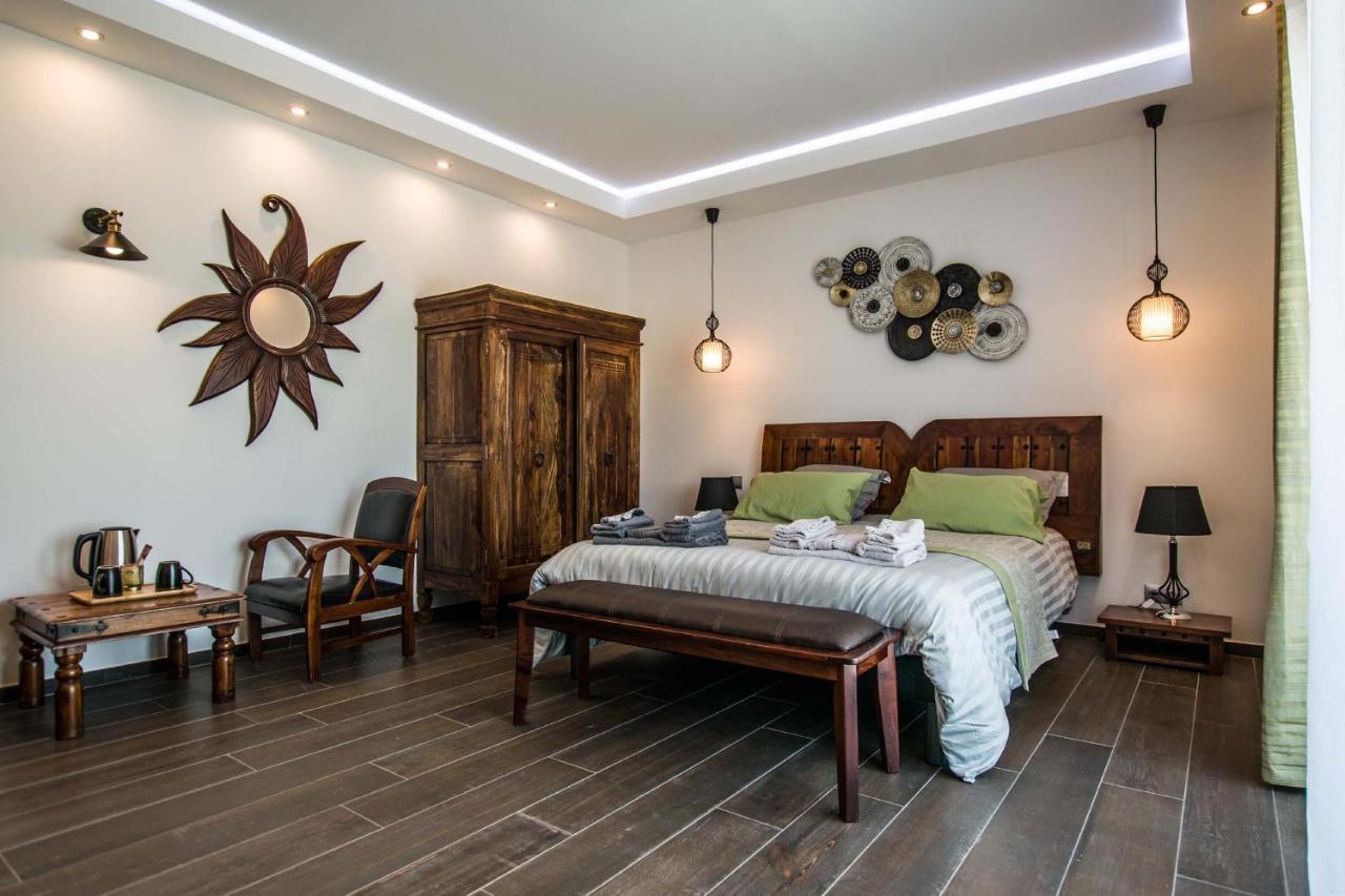 Les Cuves - Saintes Bed & Breakfast Chaniers Exterior photo