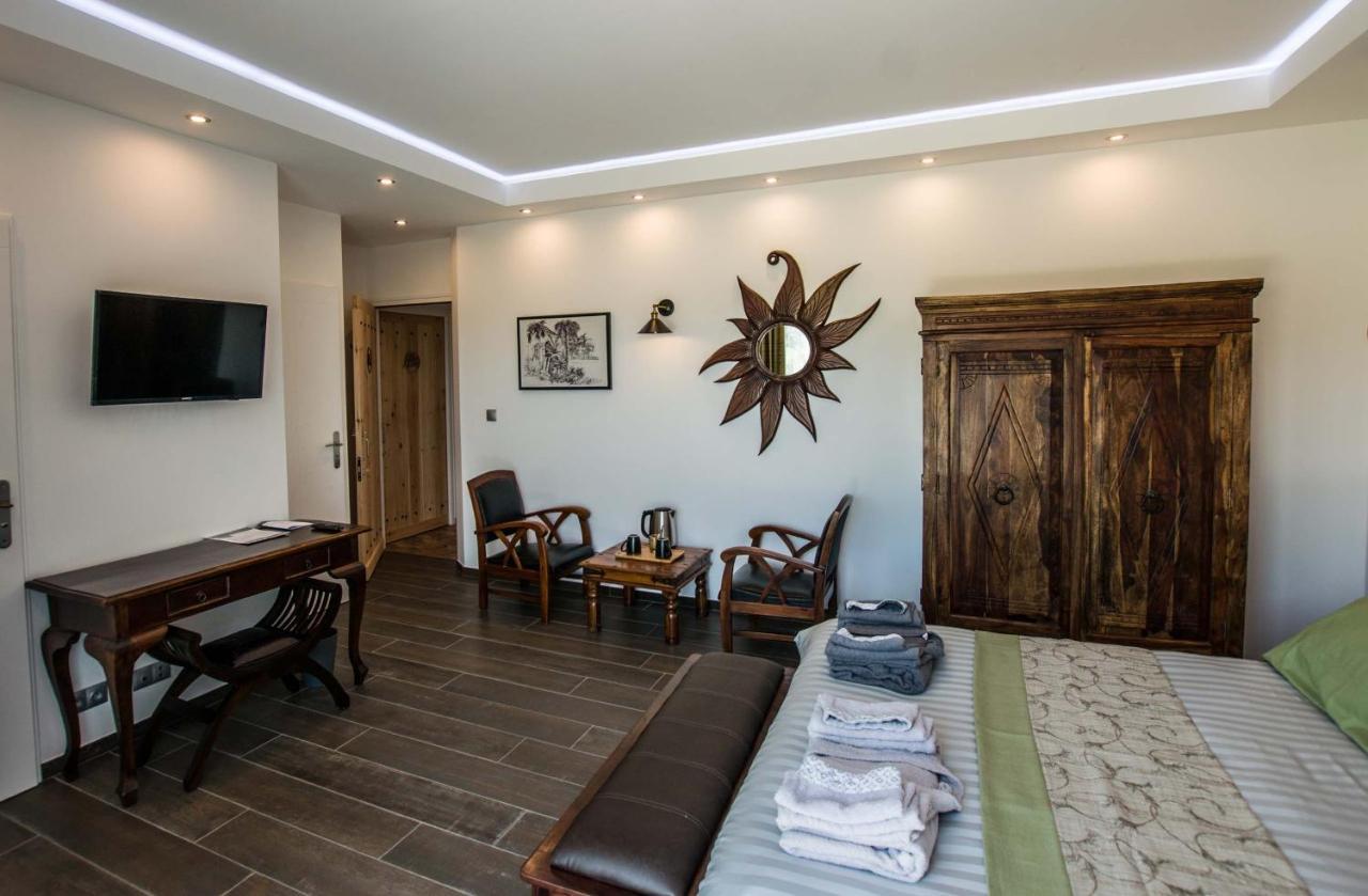 Les Cuves - Saintes Bed & Breakfast Chaniers Exterior photo